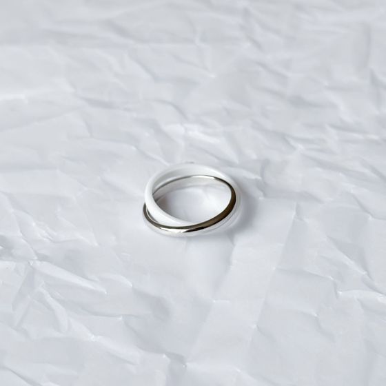 Silver ring with ceramics