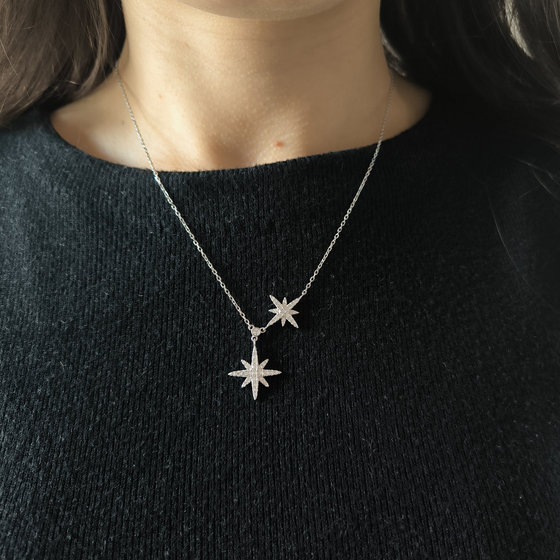 Silver necklace with cubic zirconia