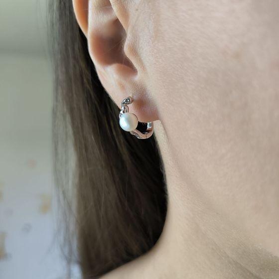 Срібні сережки з перлами