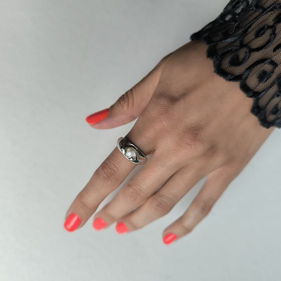 Срібна каблучка з перлами 2.5ct