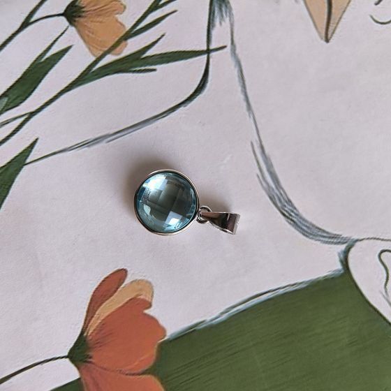 Срібна підвіска з фіанітами