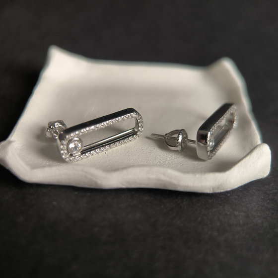 Срібні сережки з фіанітами