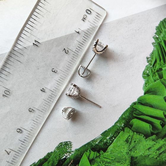 Срібні сережки з фіанітами