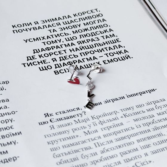 Срібні сережки з емаллю