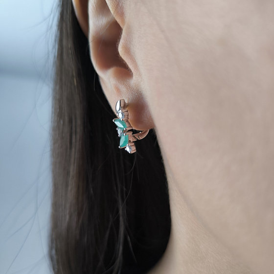 Срібні сережки зі смарагдом 1,642 карата