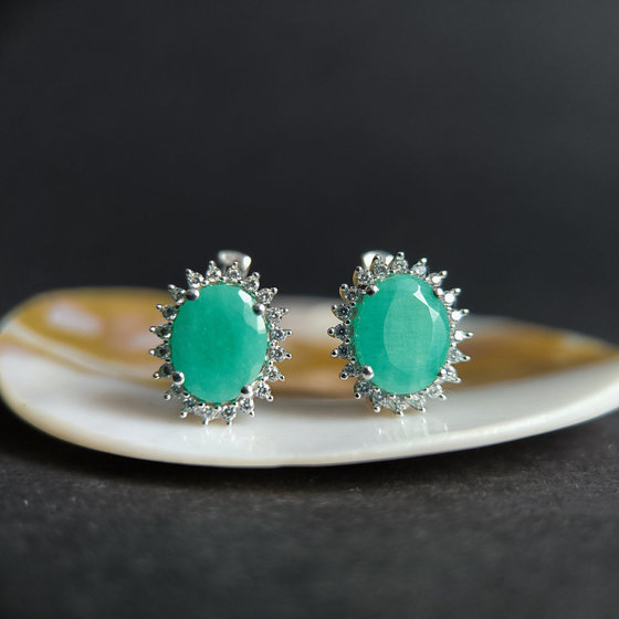 Срібні сережки зі смарагдом 5,635 карата та фіанітами