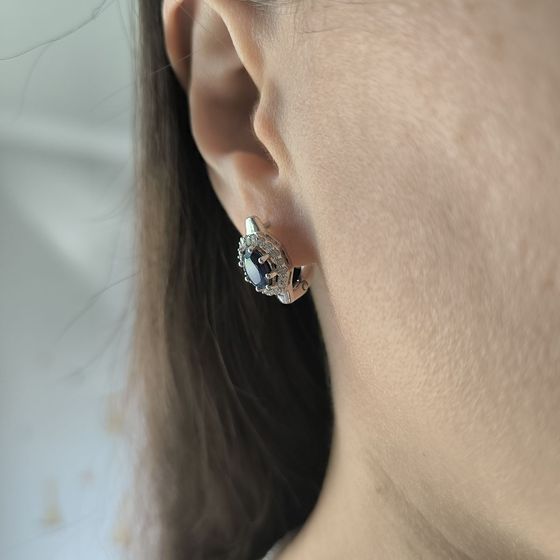 Срібні сережки з сапфіром 4.21ct, фіанітами