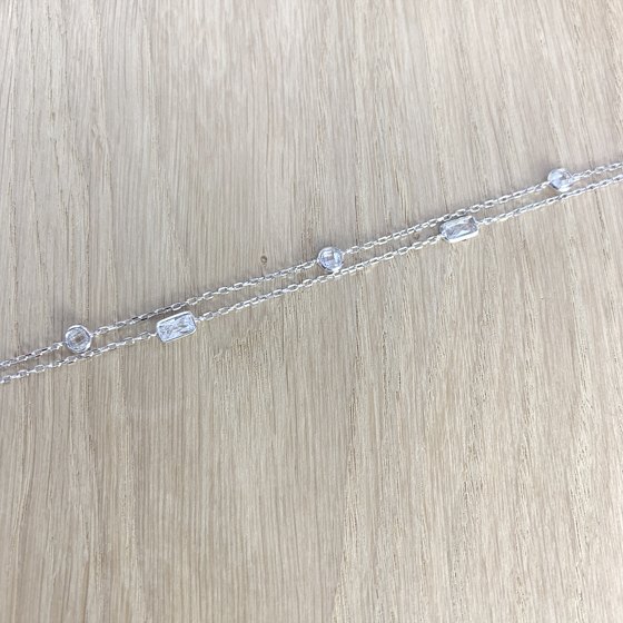 Silver bracelet with phianites