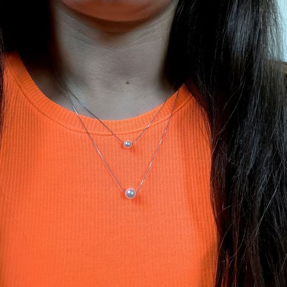 Silver necklace with pearls