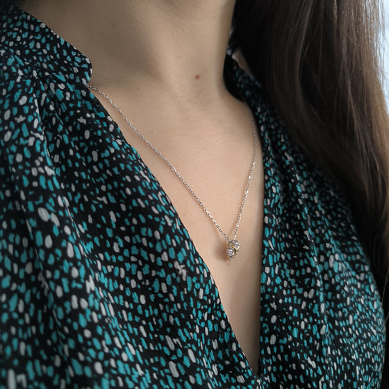 Silver necklace with cubic zirconia
