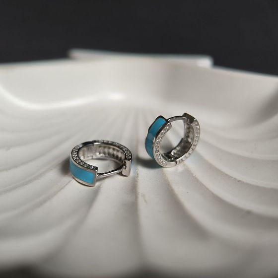 Срібні сережки з фіанітами, емаллю