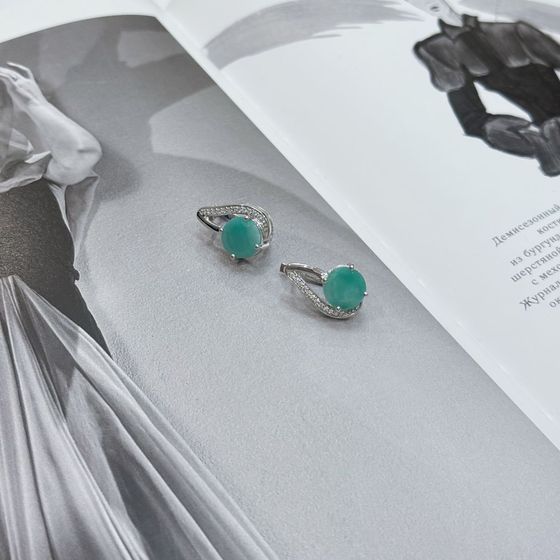 Срібні сережки зі смарагдом, фіанітами