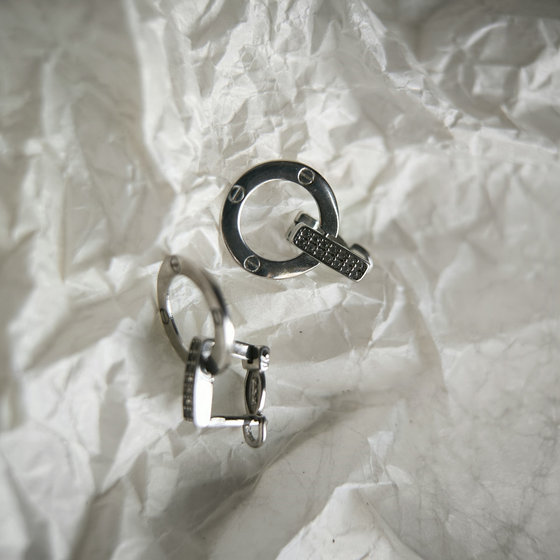 Silver earrings with cubic zirconia