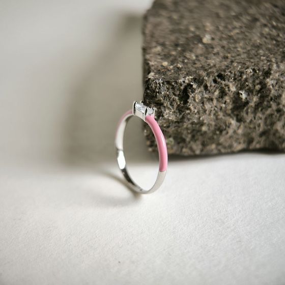 Silver ring with phianites, semallu