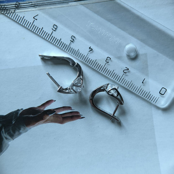 Silver earrings with cubic zirconia