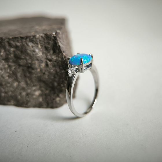 Серебряное кольцо с опалом 0.916ct