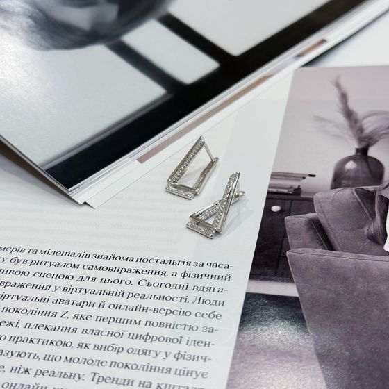 Серебряные серьги с фианитами