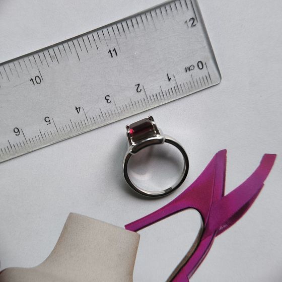 Срібна каблучка з гранатом nano 2.092ct