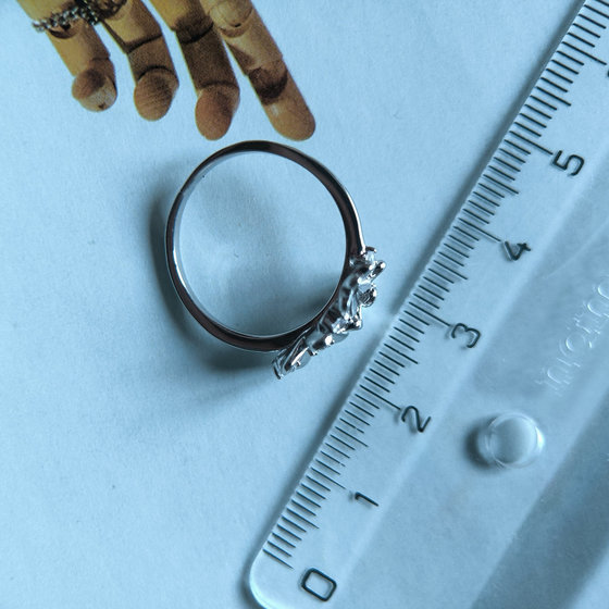 Silver ring with cubic zirconia