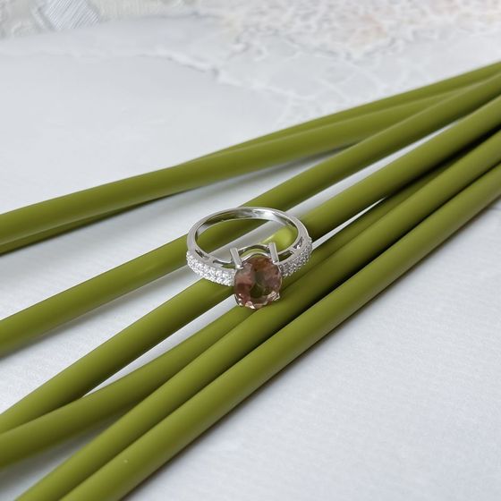 Silver ring with a 2.795-carat sultanite