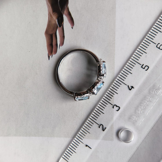 Silver ring with topaz 1.601ct, cubic zirconia