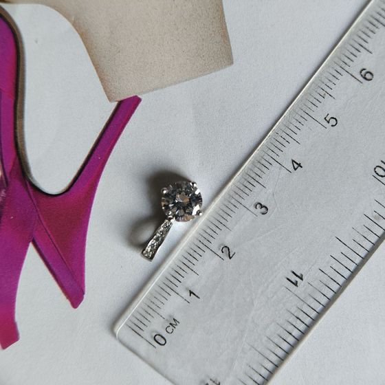 Срібна підвіска з фіанітами