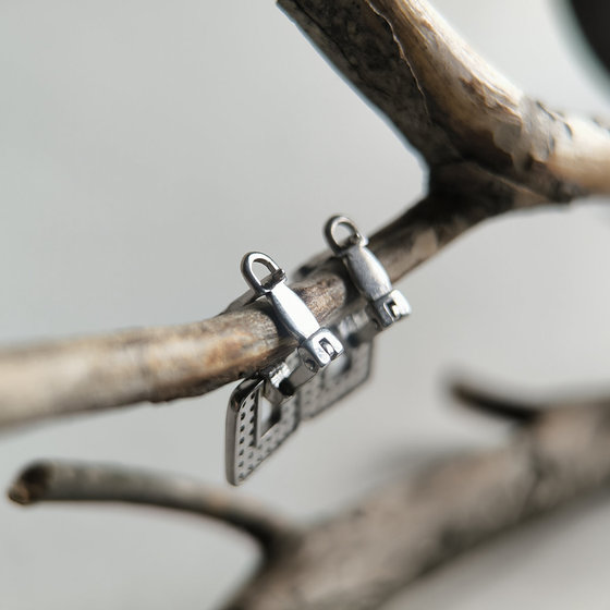 Срібні сережки з фіанітами