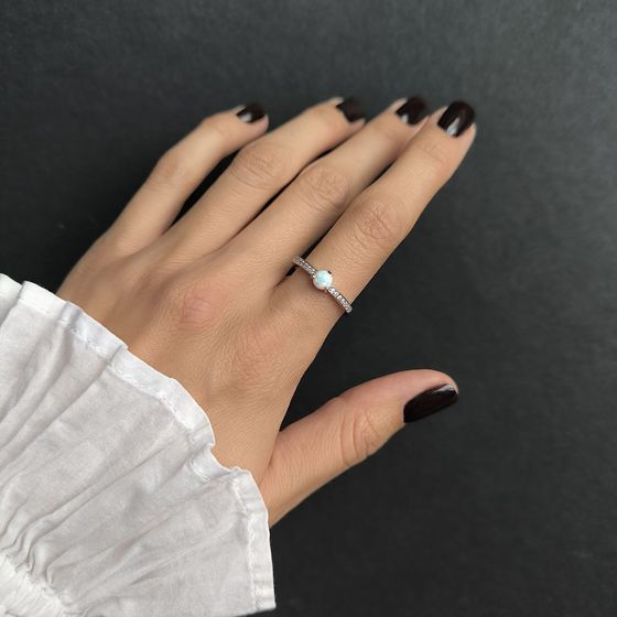 Срібна каблучка з опалом 0.436ct, фіанітами