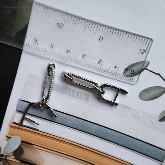 Срібні сережки з фіанітами