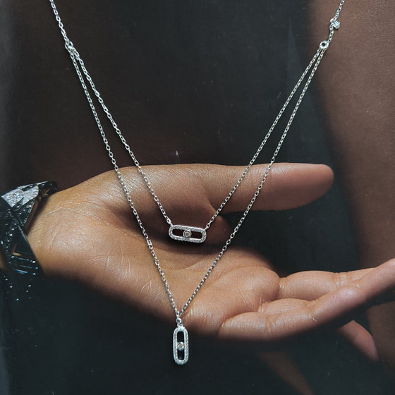 Silver necklace with cubic zirconia