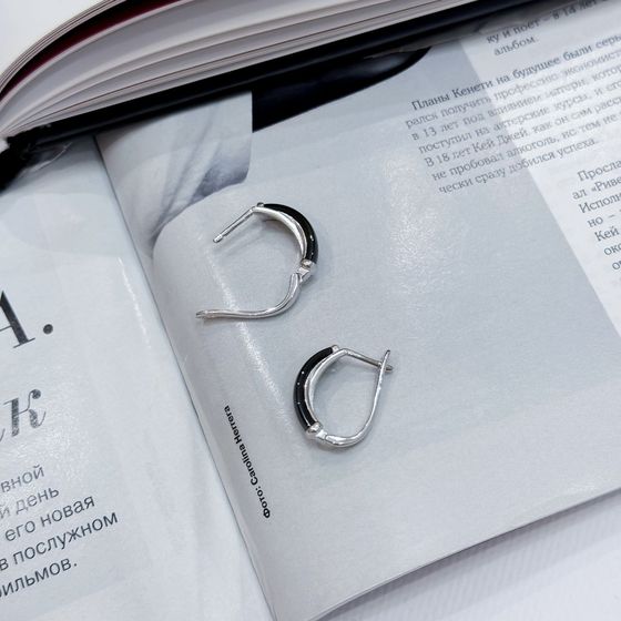 Silver earrings with ceramics