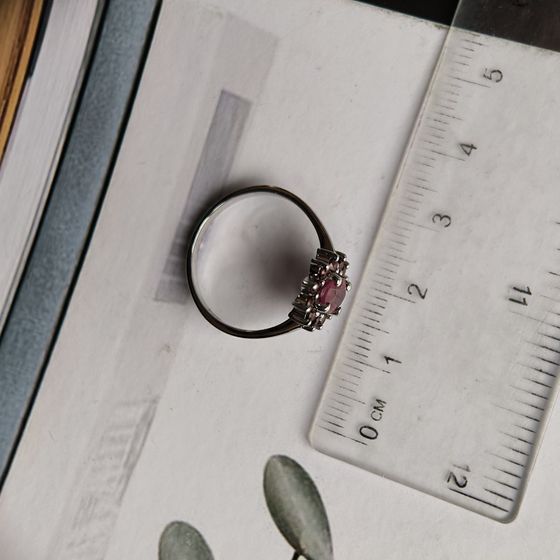 Срібна каблучка з рубіном 1.467ct, гранатом