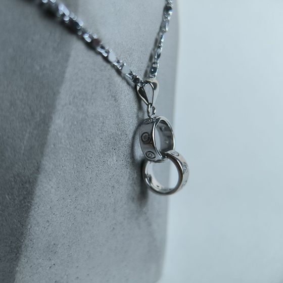 Срібна підвіска з фіанітами