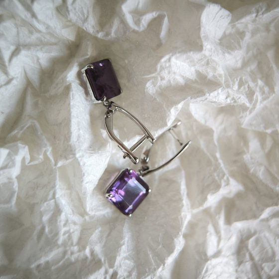 Серебряные серьги с александритом 12.55ct