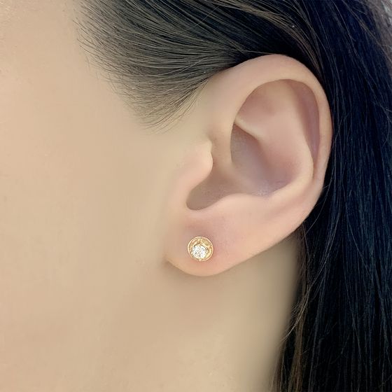 Золоті сережки з діамантом 0.22ct