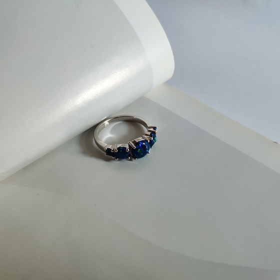 Серебряное кольцо с опалом 0.982ct