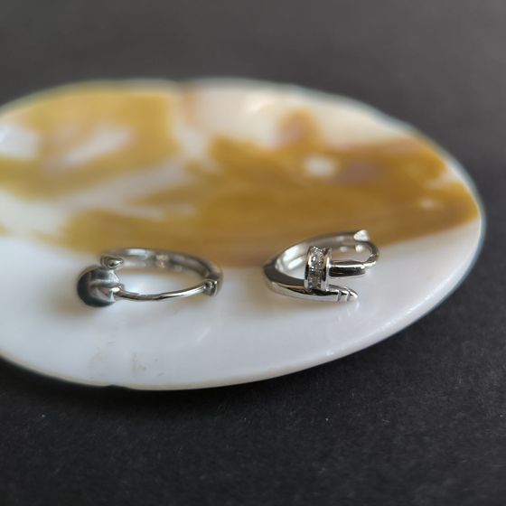 Срібні сережки з фіанітами