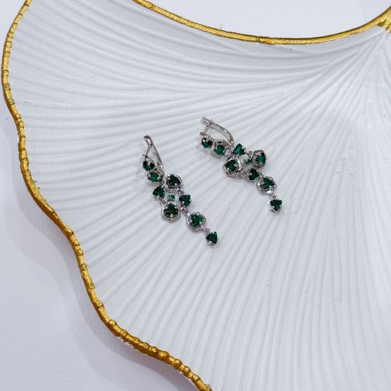 Silver earrings with a 3.625-carat nano emerald