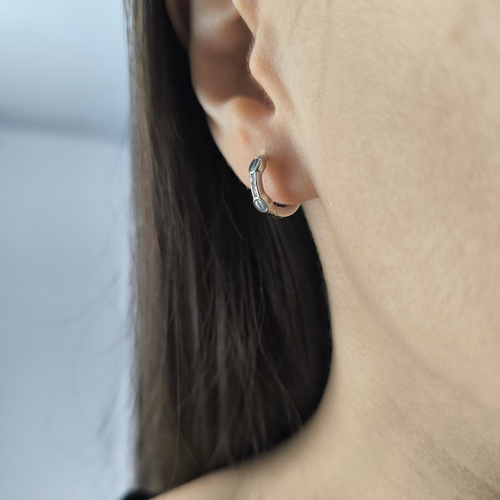 Silver earrings with cubic zirconia