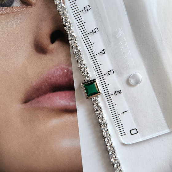 Silver bracelet with emerald nano 9.533ct