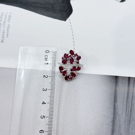 Серебряное кольцо с рубином 4.609ct