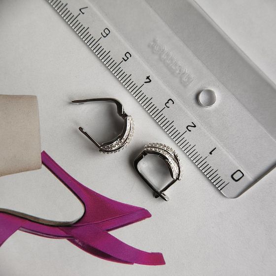 Срібні сережки з фіанітами