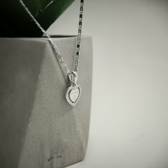 Срібна підвіска з фіанітами