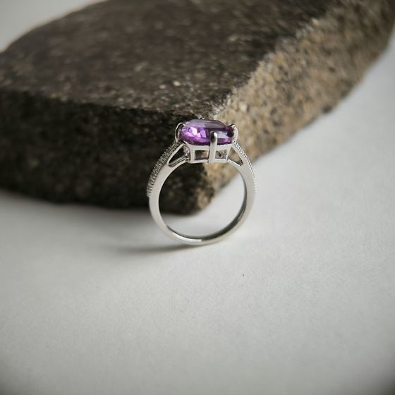 Silver ring with alexandrite 5.378ct