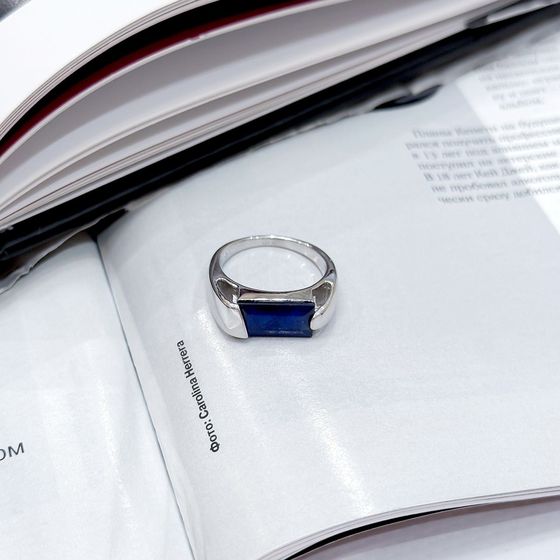 Срібна каблучка із сапфіром 3.392ct