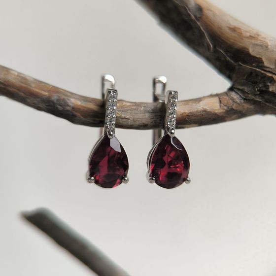 Серебряные серьги с гранатом nano