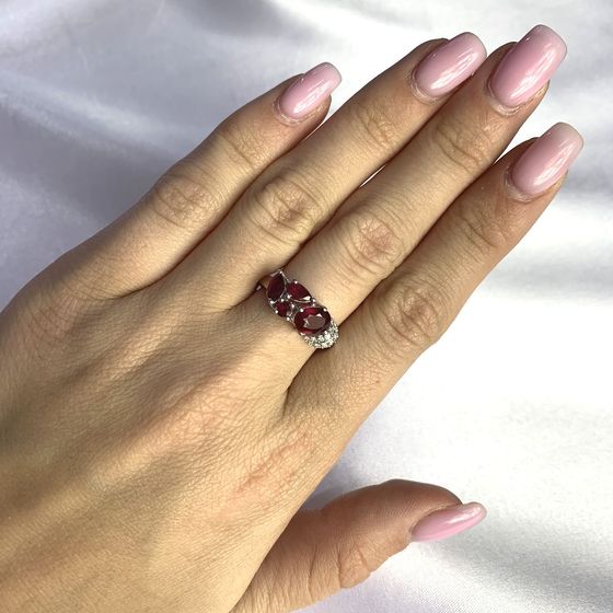 Серебряное кольцо с рубином 2.004ct