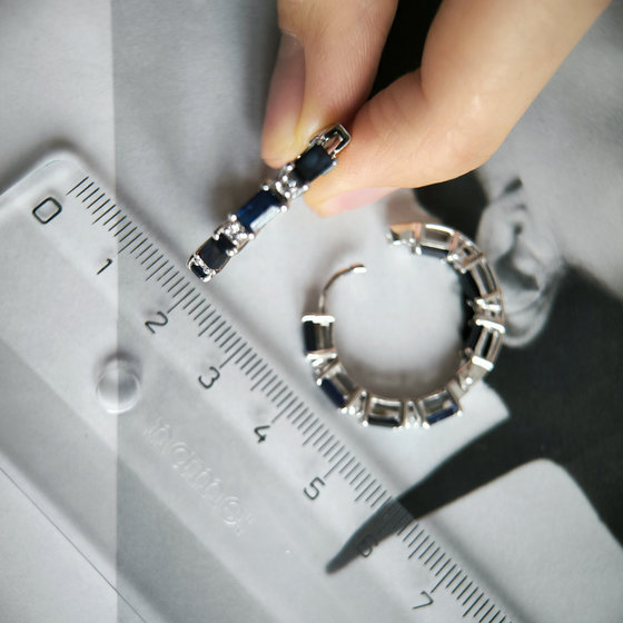 Срібні сережки з сапфіром 6.112ct, фіанітами