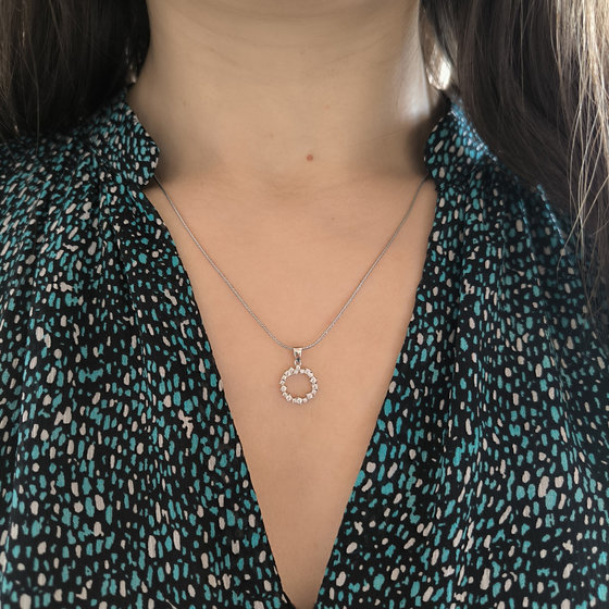 Silver pendant with cubic zirconia