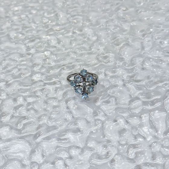 Серебряное кольцо с топазом 2.138ct